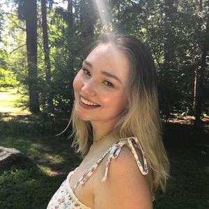 Meet your Posher, Natalie